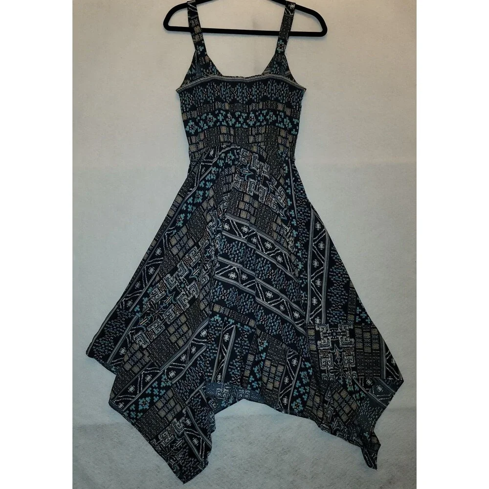 Casual Couture by Green Envelope Geometric Print Handkerchief Hem Midi Dress M - Picture 4 of 6